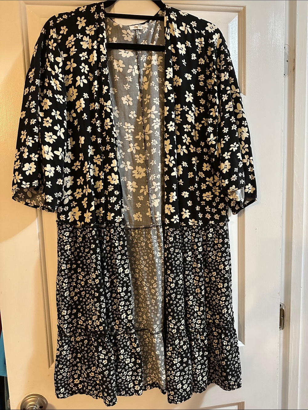 Black & White Floral Open-Front Kimono Coat